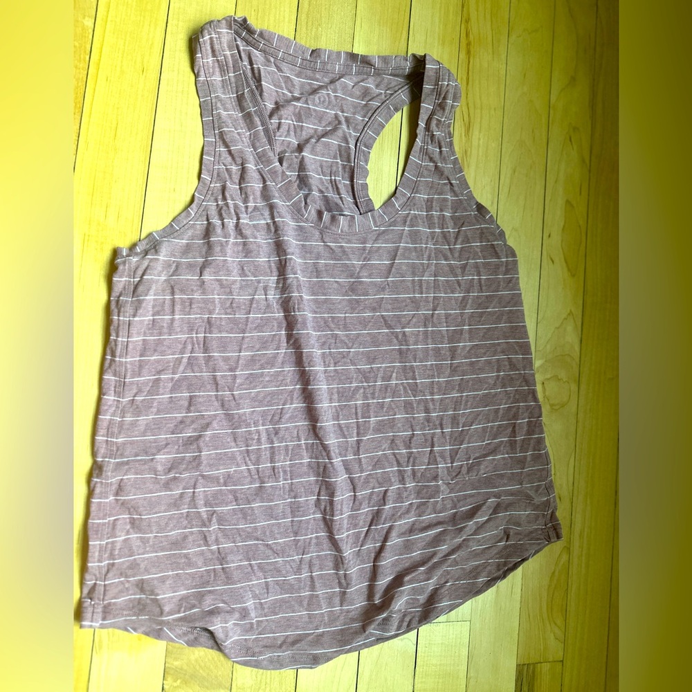 Lululemon love tank top size 6/8 pink stripes